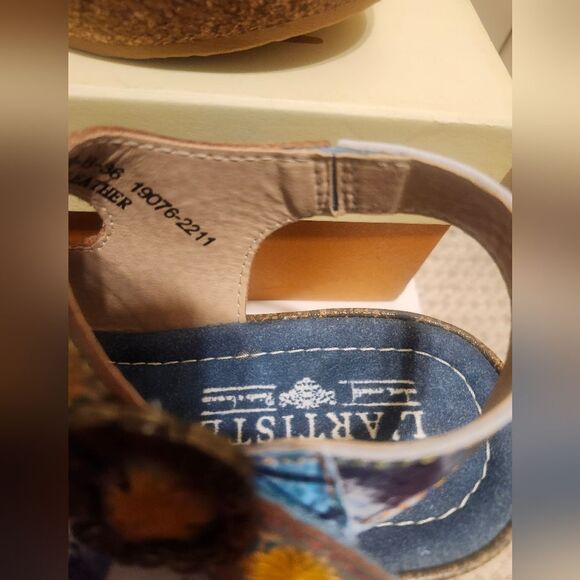 NIB L'Artiste Spring Step "Fillippa" Multi-Color Leather Sandals Sz.6 Ret.$160 - Picture 4 of 14
